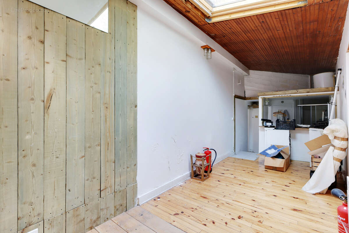 Commerce à PARIS-14E