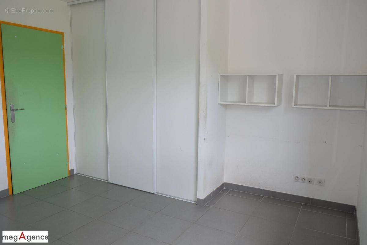 Appartement à SAINT-GERMAIN-LES-VERGNES