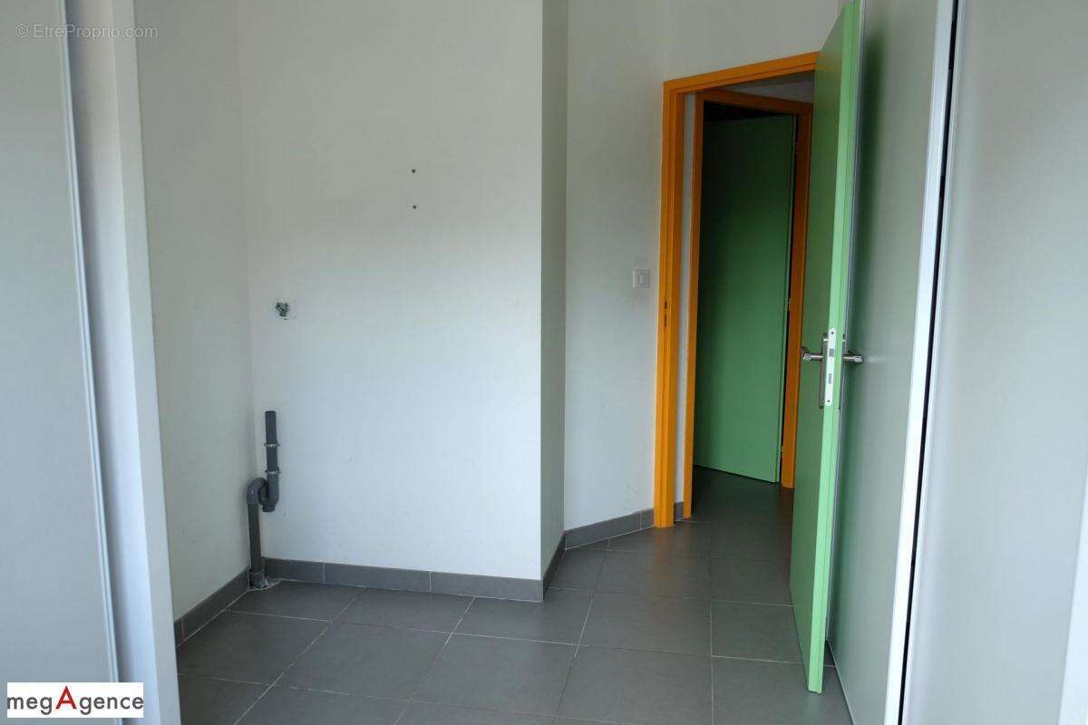 Appartement à SAINT-GERMAIN-LES-VERGNES