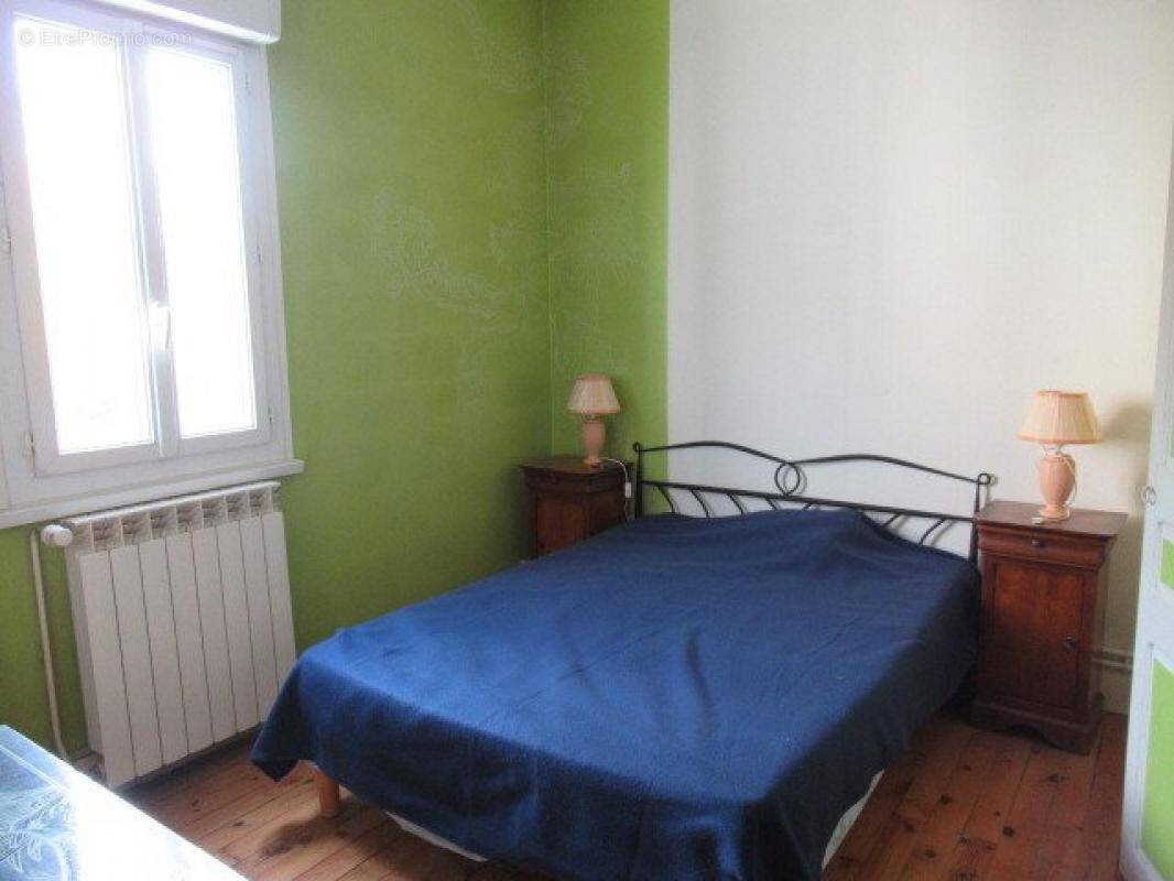 Maison à SAINT-YORRE