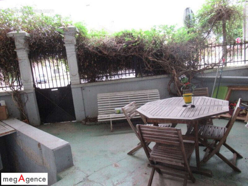 Maison à SAINT-YORRE