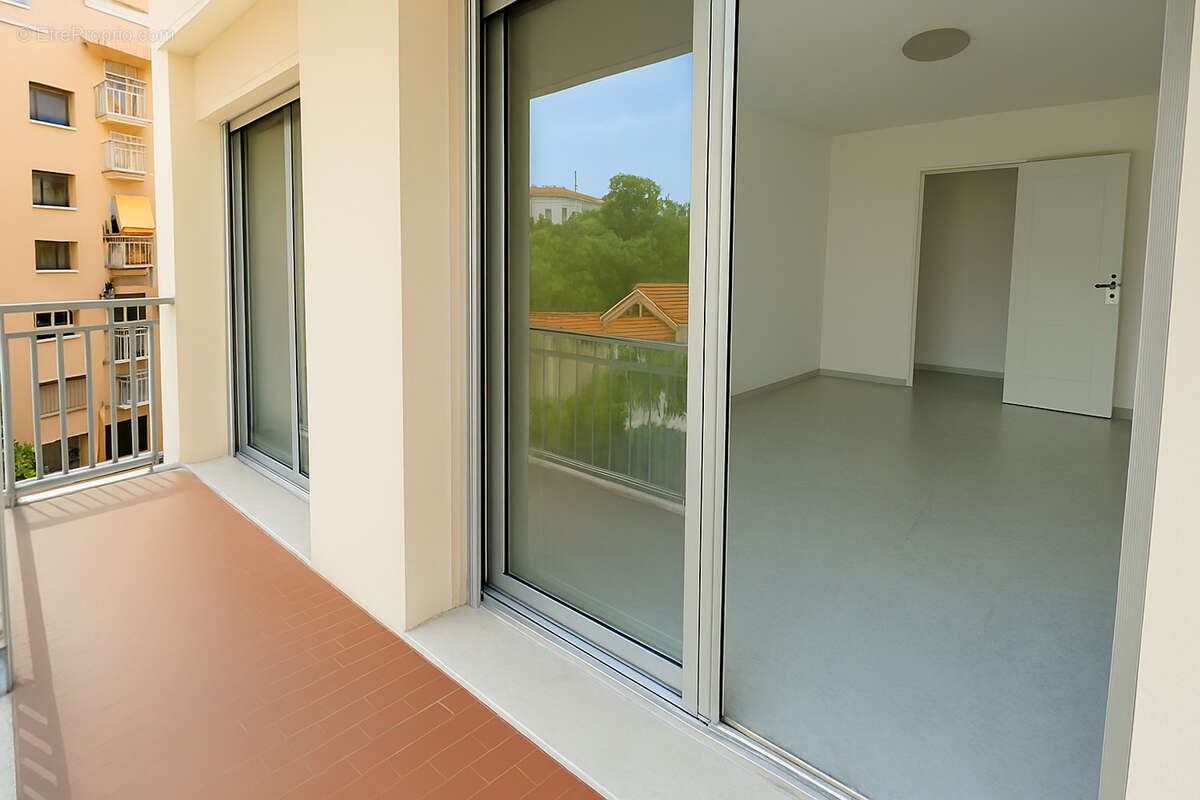 Appartement à ROQUEBRUNE-CAP-MARTIN