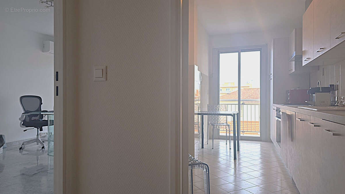 Appartement à ROQUEBRUNE-CAP-MARTIN