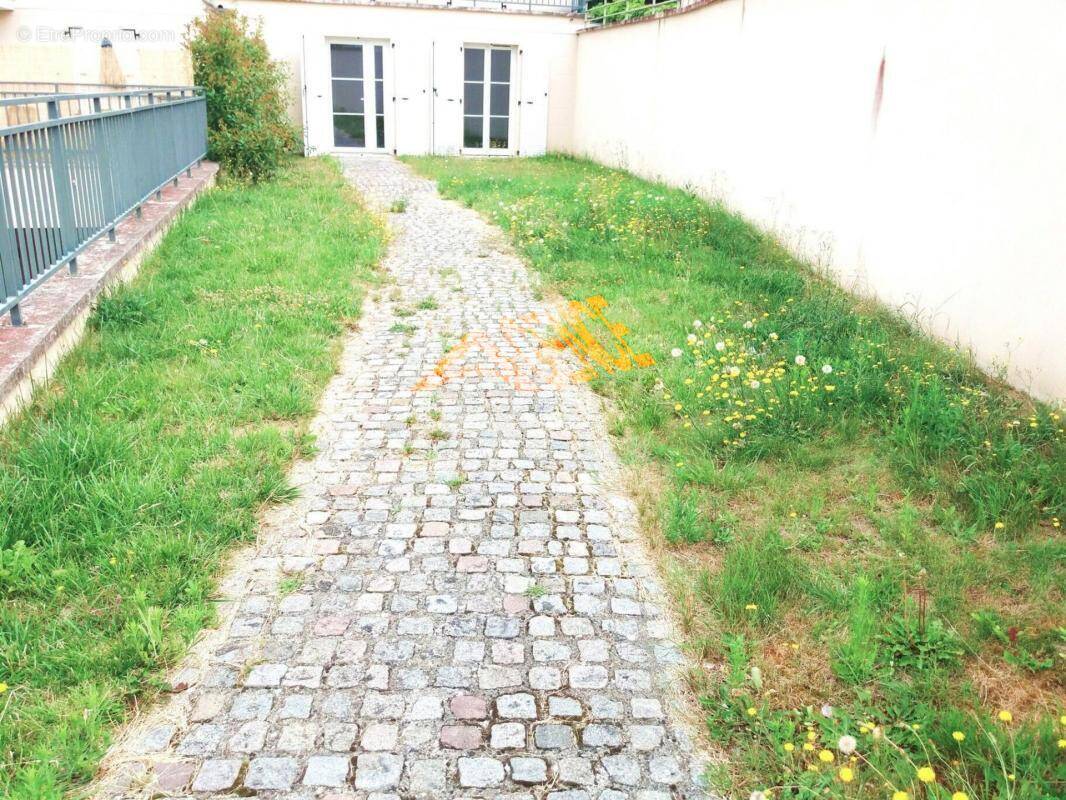 Appartement à VEMARS