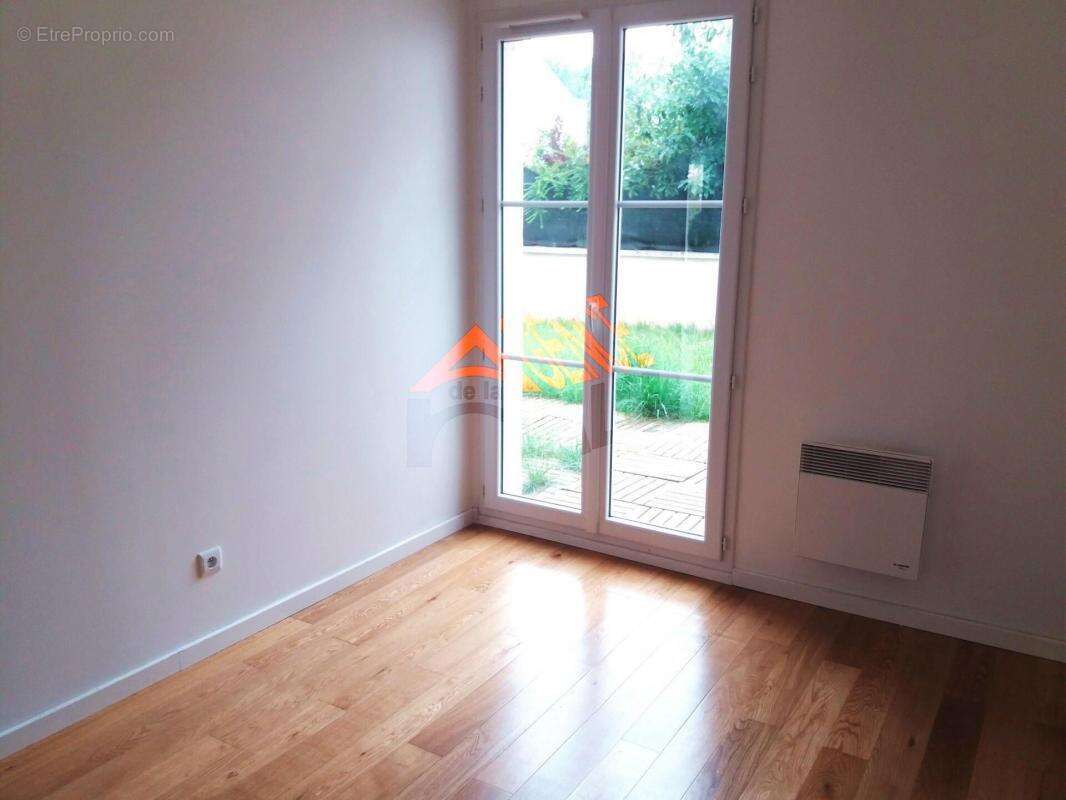 Appartement à VEMARS