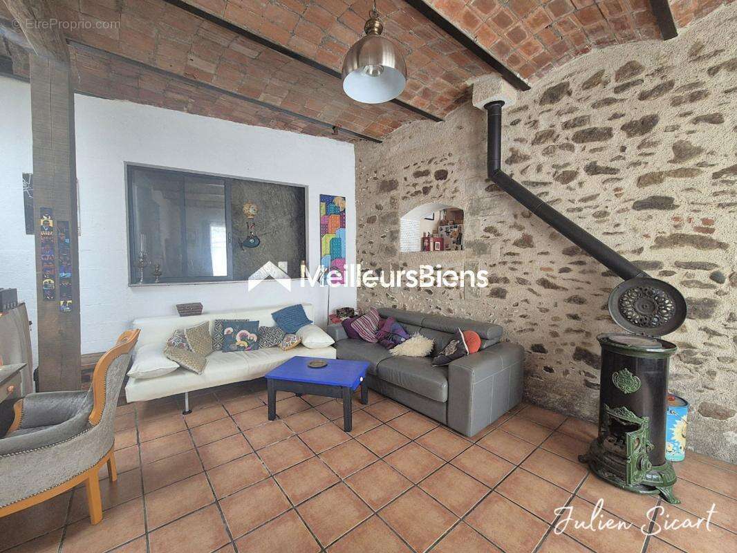 Maison à MONTESQUIEU-DES-ALBERES