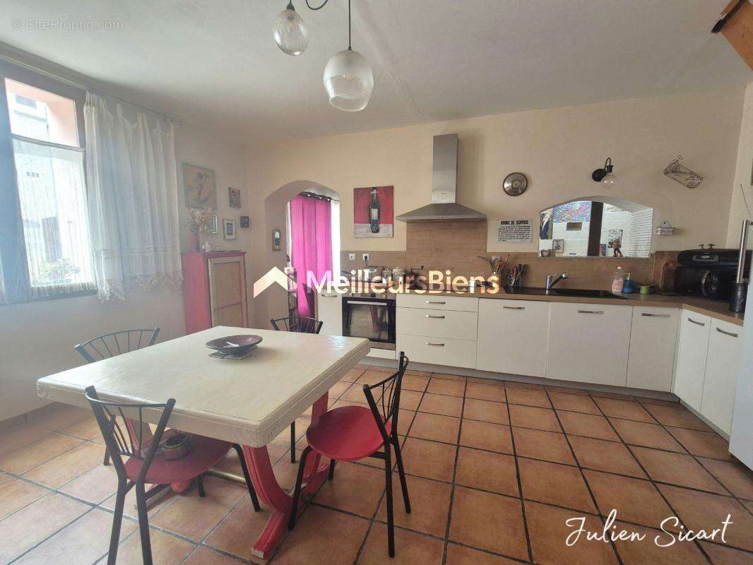 Maison à MONTESQUIEU-DES-ALBERES