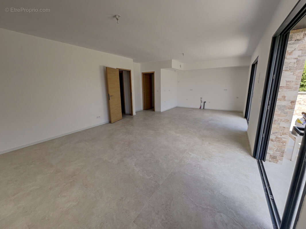 Maison à SANTA-MARIA-POGGIO