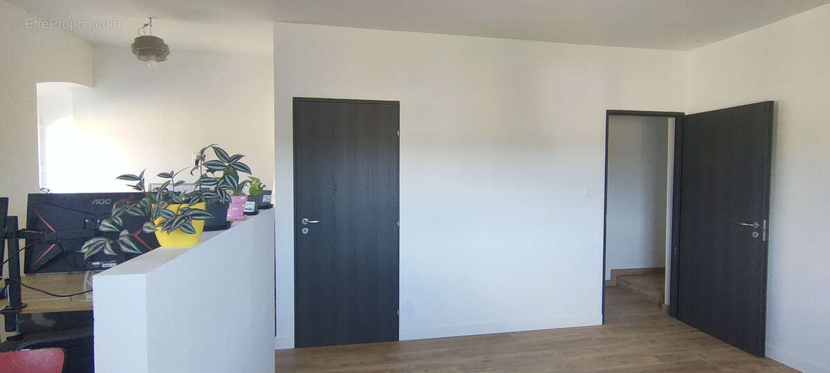 Maison à COURCHAPON