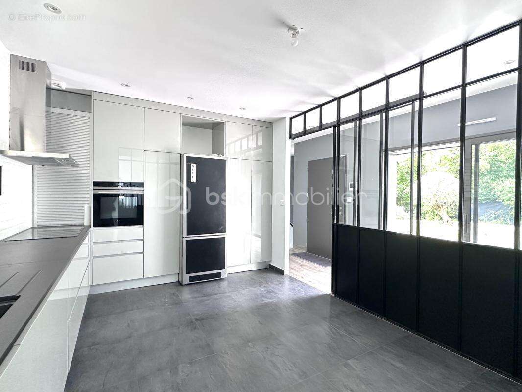 Maison à L&#039;ETANG-LA-VILLE