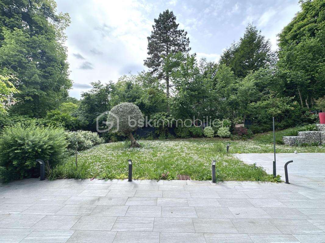 Maison à L&#039;ETANG-LA-VILLE