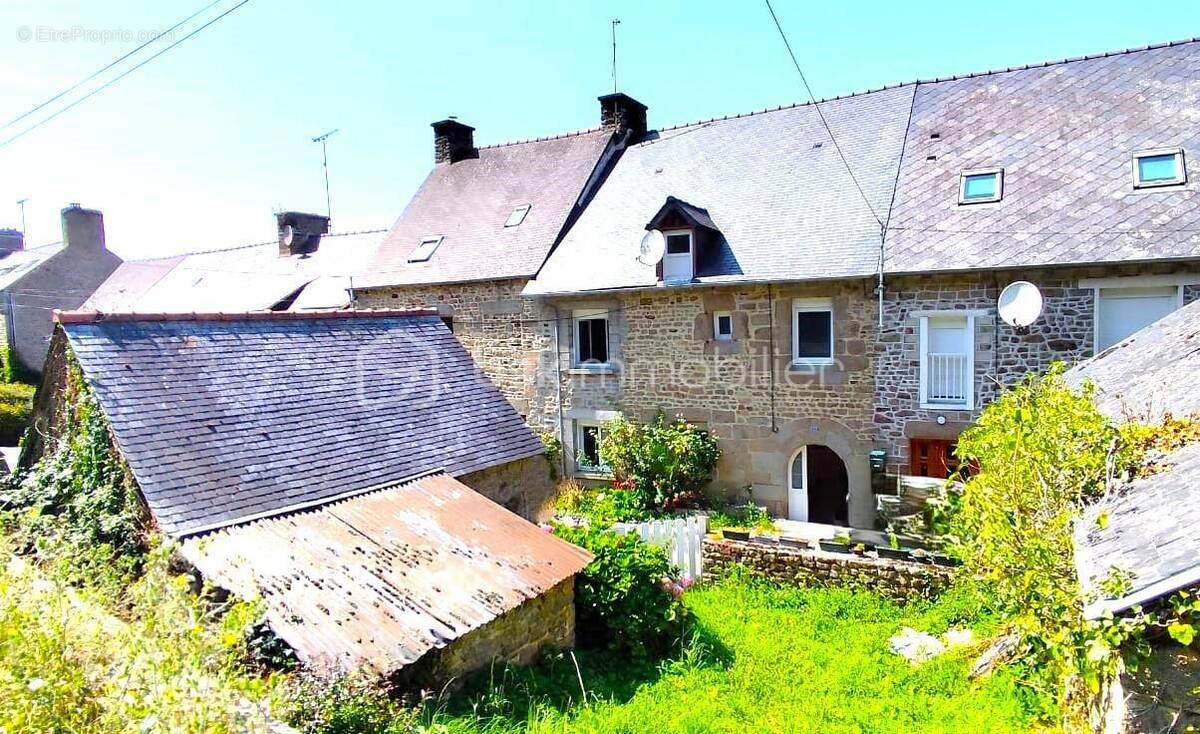 Maison à SAINT-MARCAN