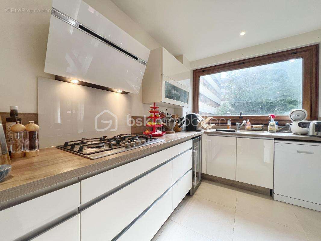 Appartement à LA CELLE-SAINT-CLOUD