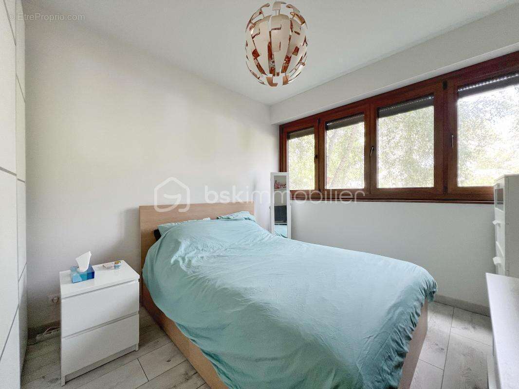 Appartement à LA CELLE-SAINT-CLOUD