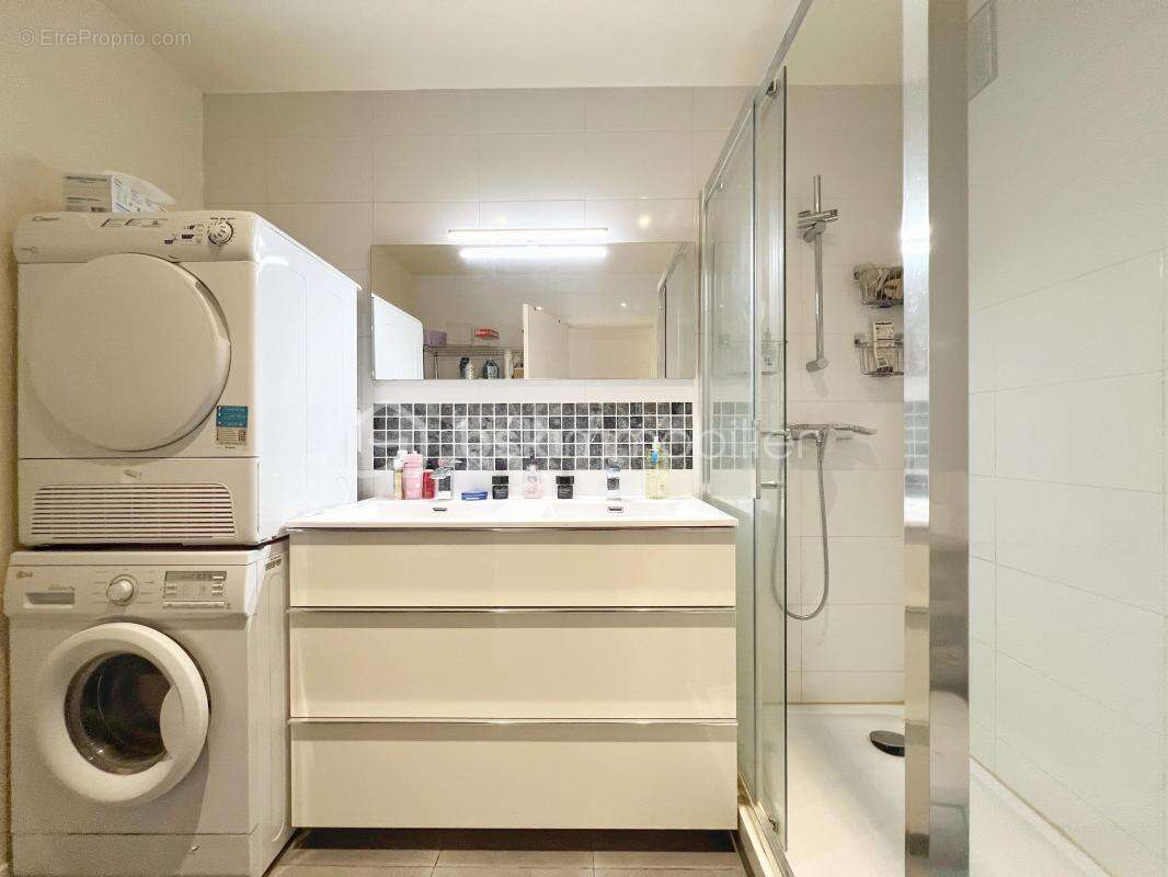 Appartement à LA CELLE-SAINT-CLOUD