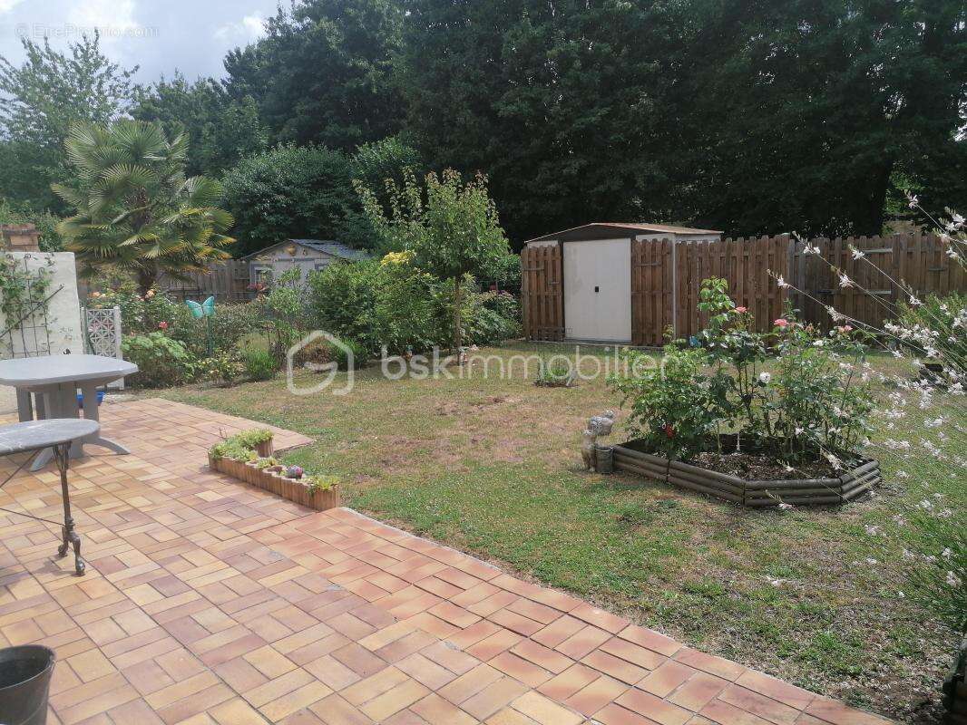 Appartement à COMBS-LA-VILLE