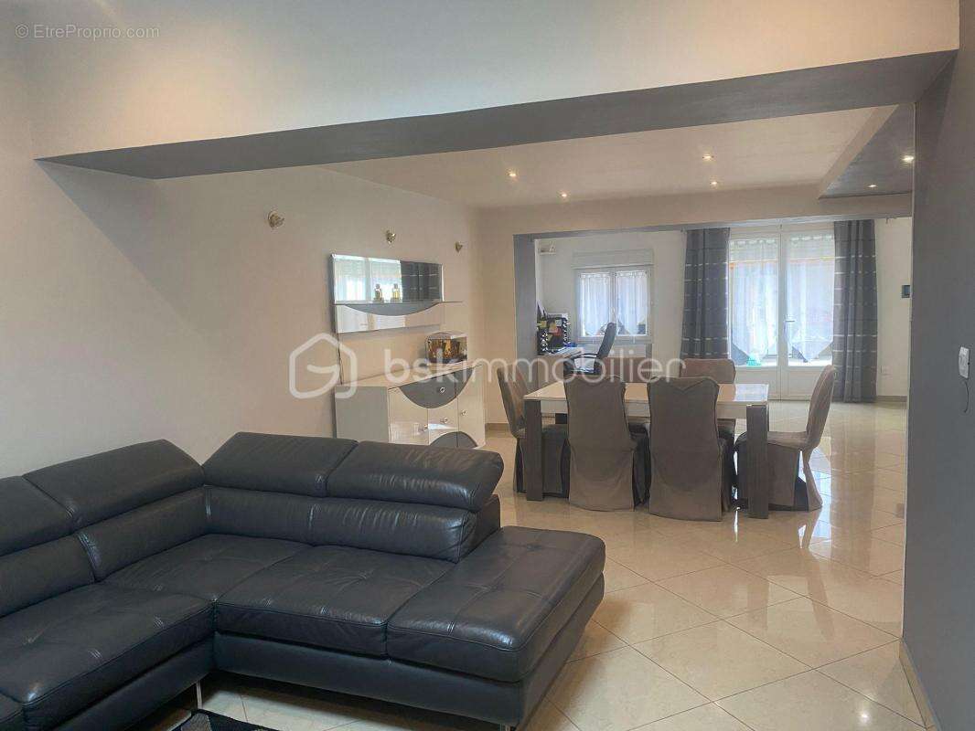 Maison à NANTEUIL-LES-MEAUX