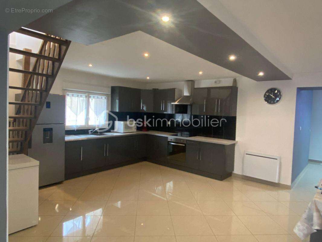 Maison à NANTEUIL-LES-MEAUX