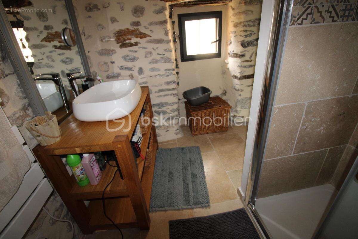 Maison à SAINT-JEAN-DU-BRUEL