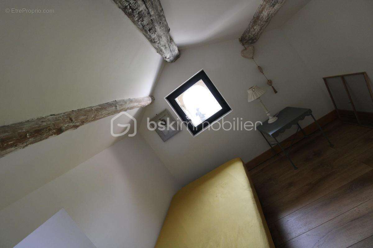 Maison à SAINT-JEAN-DU-BRUEL