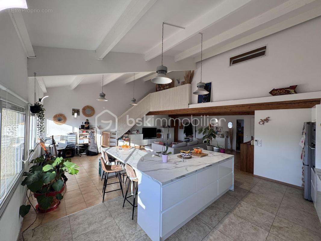 Appartement à FRONTIGNAN