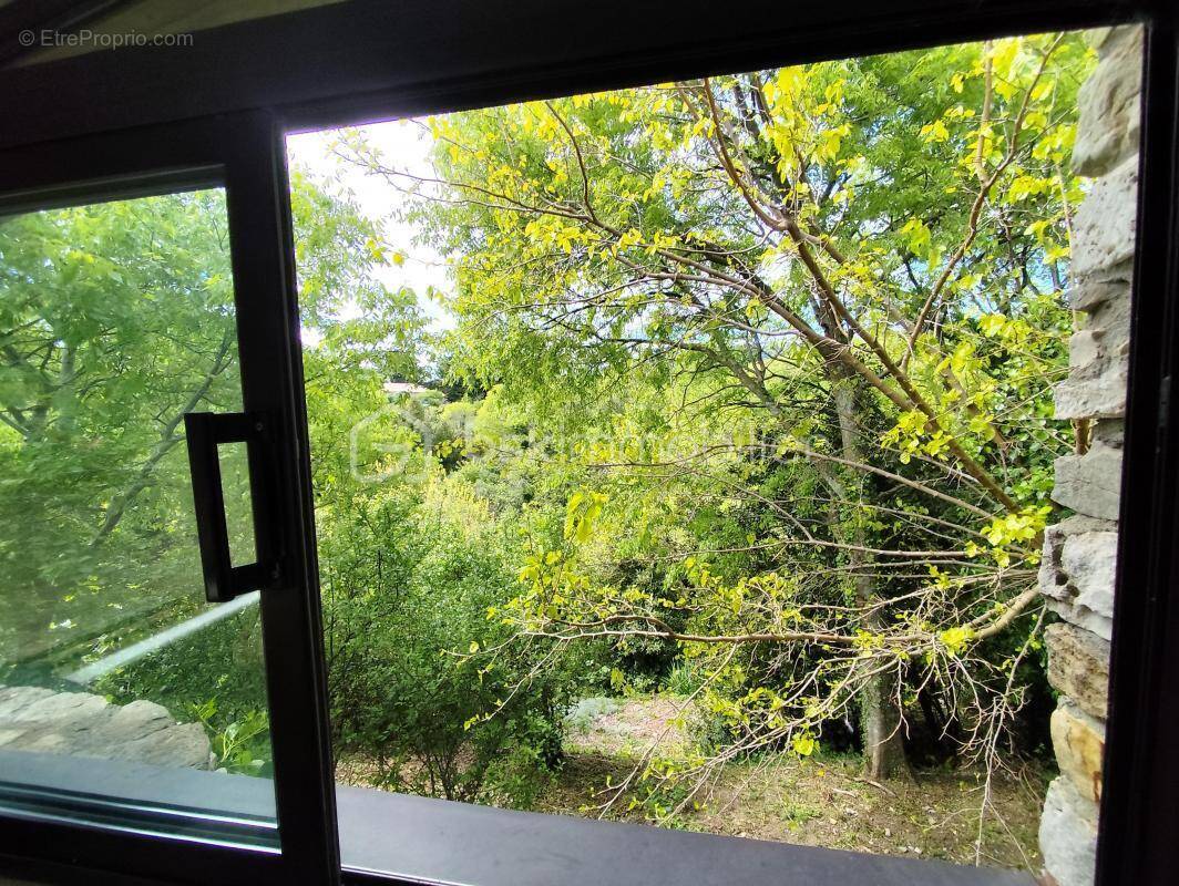 Maison à SAINT-REMEZE