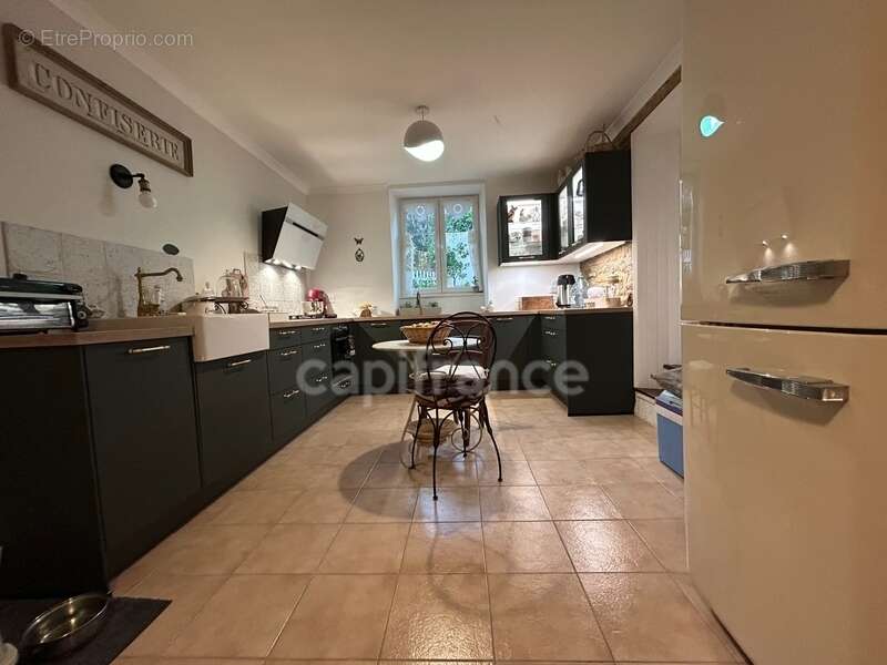 Maison à BADEFOLS-D&#039;ANS