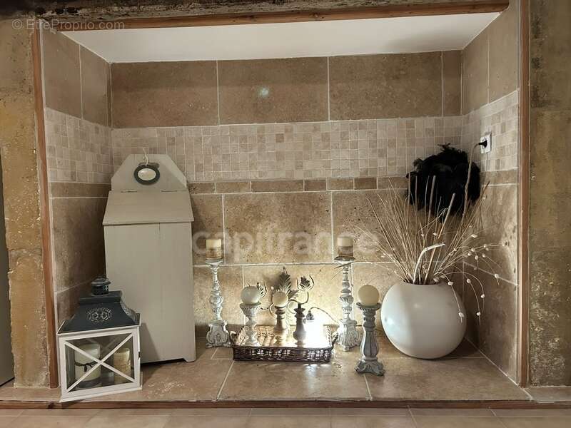 Maison à BADEFOLS-D&#039;ANS