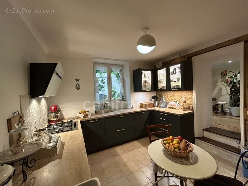 Maison à BADEFOLS-D&#039;ANS