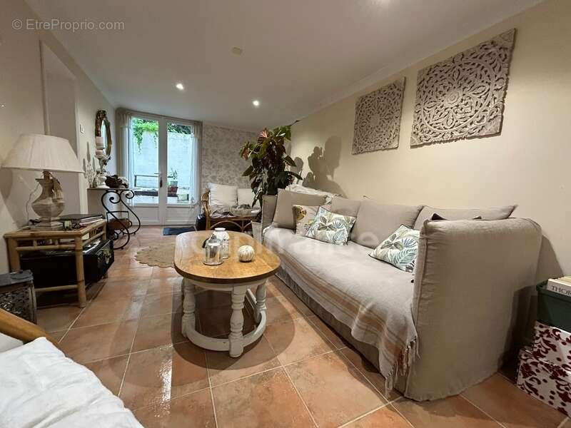 Maison à BADEFOLS-D&#039;ANS