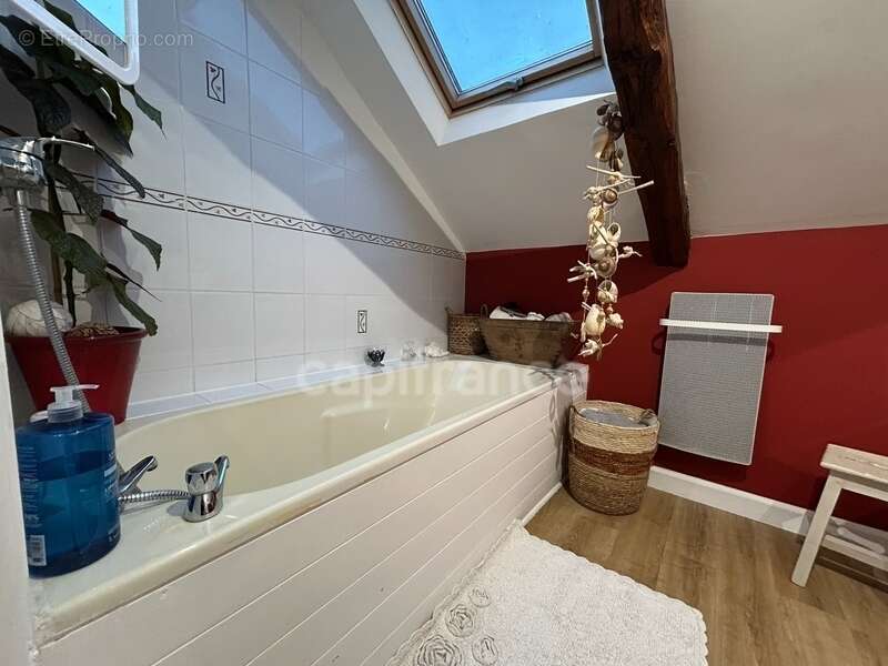 Maison à BADEFOLS-D&#039;ANS