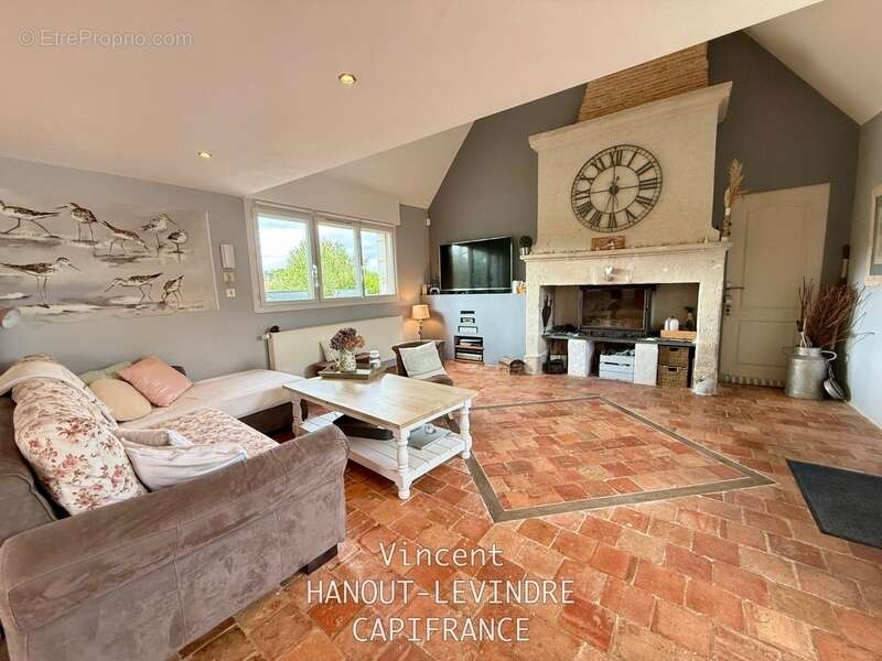 Maison à SOULAIRE-ET-BOURG