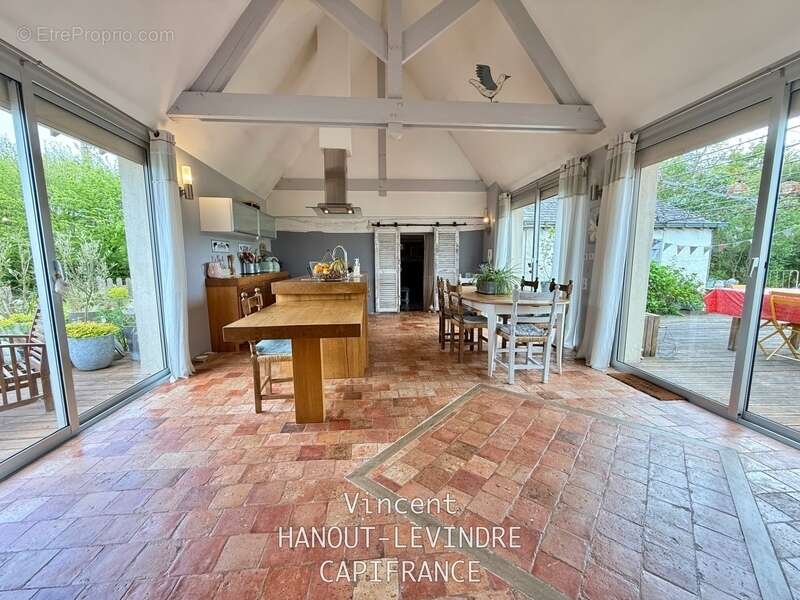 Maison à SOULAIRE-ET-BOURG