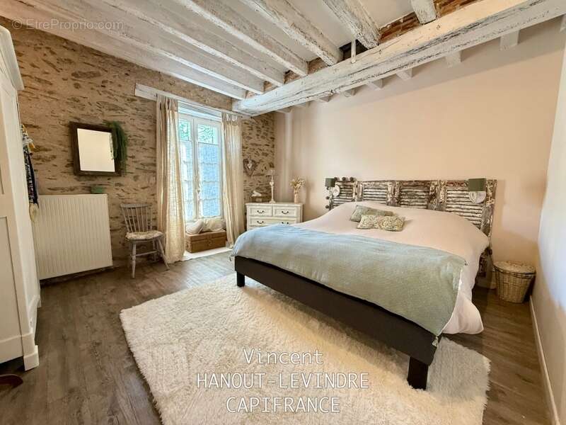 Maison à SOULAIRE-ET-BOURG