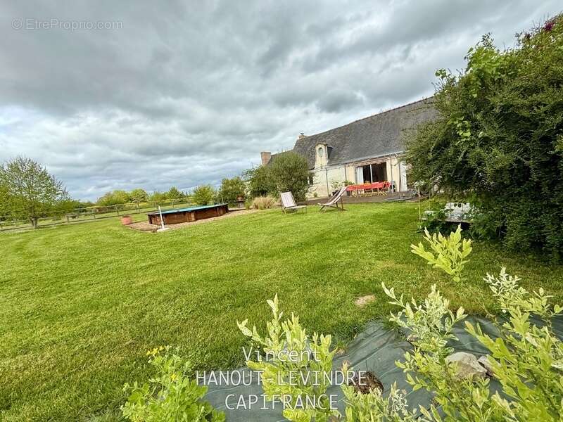 Maison à SOULAIRE-ET-BOURG