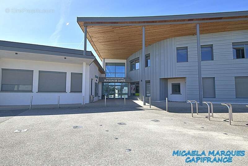 Commerce à BEAUREPAIRE