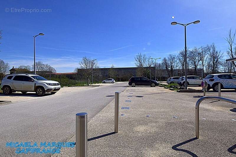 Commerce à BEAUREPAIRE