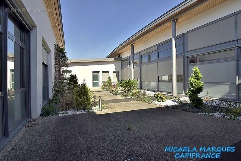 Commerce à BEAUREPAIRE