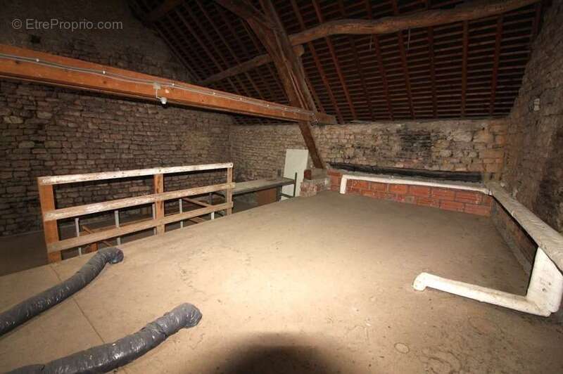 Maison à BRINON-SUR-BEUVRON