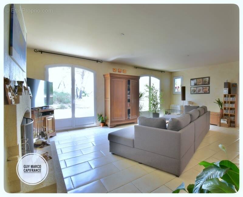 Maison à LE THOLONET