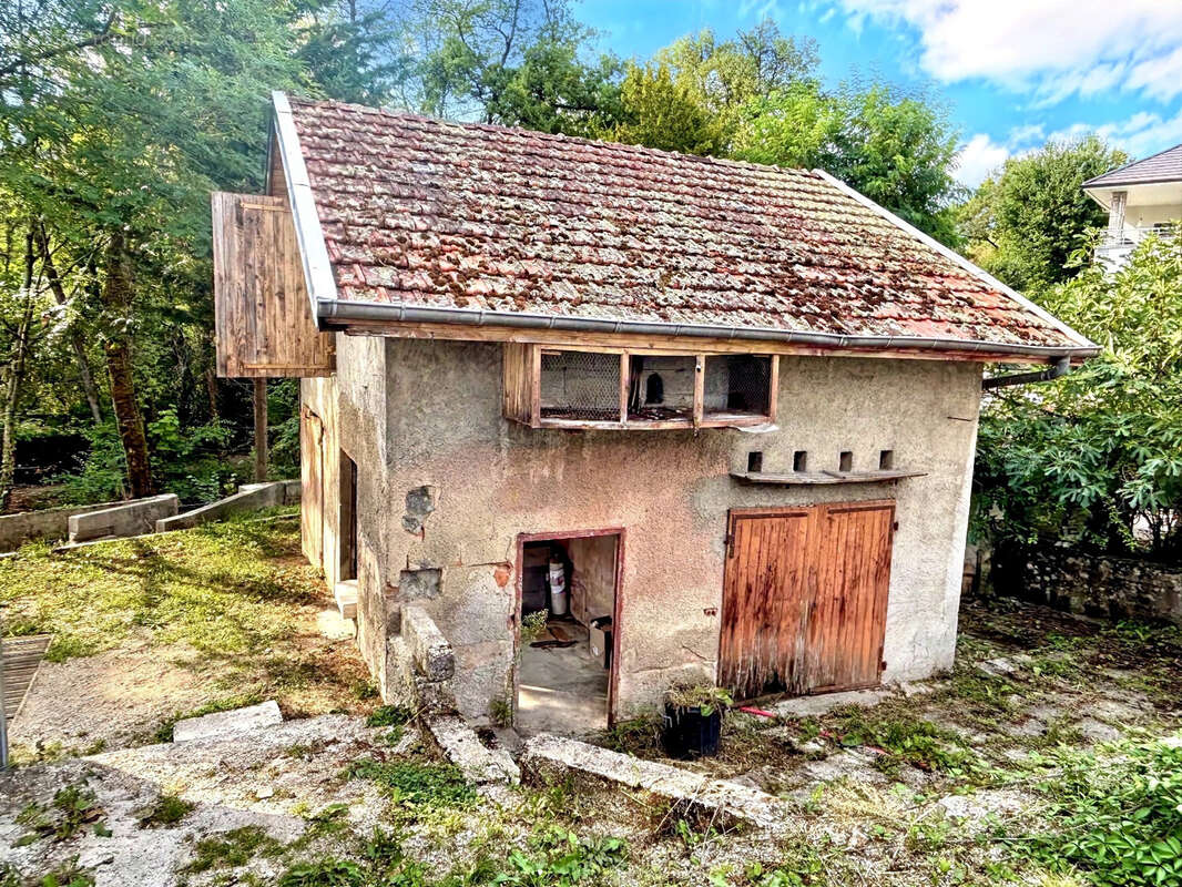Appartement à AIX-LES-BAINS