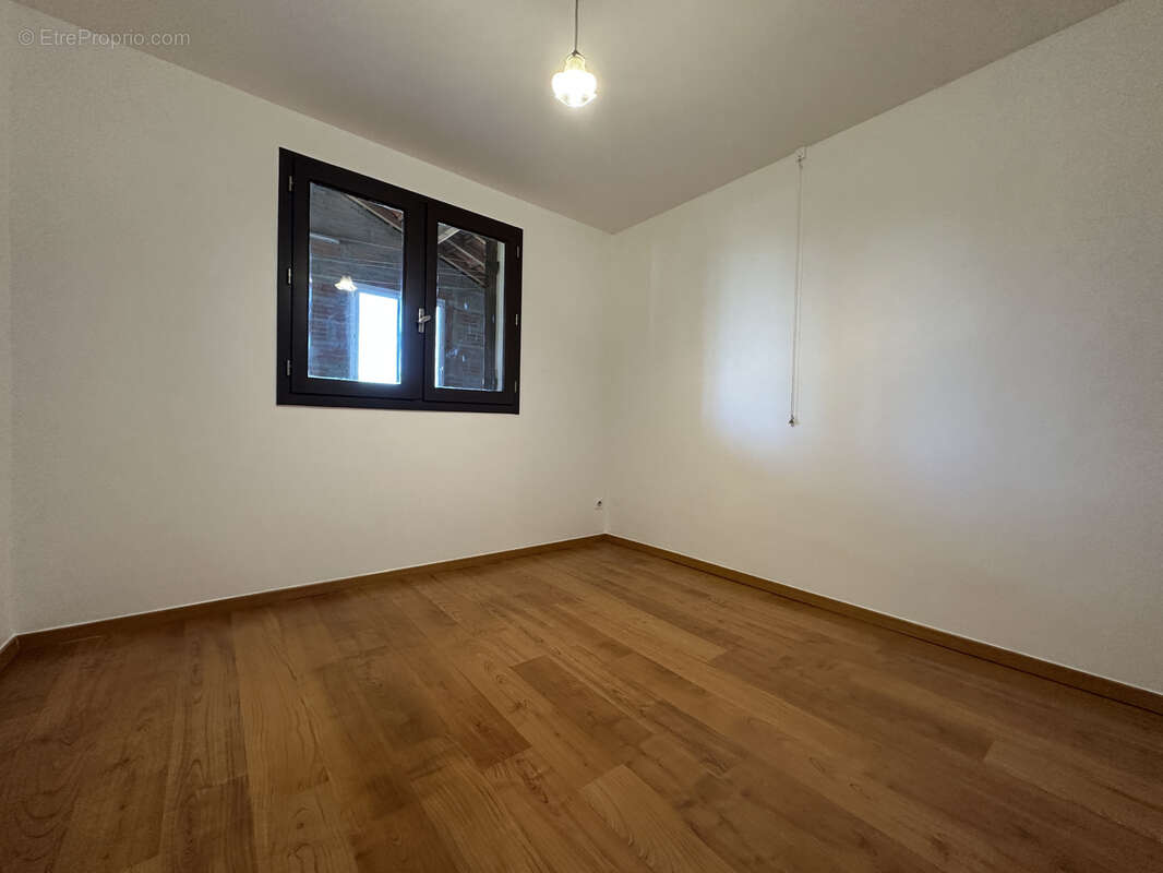 Maison à LA ROCHE-CHALAIS