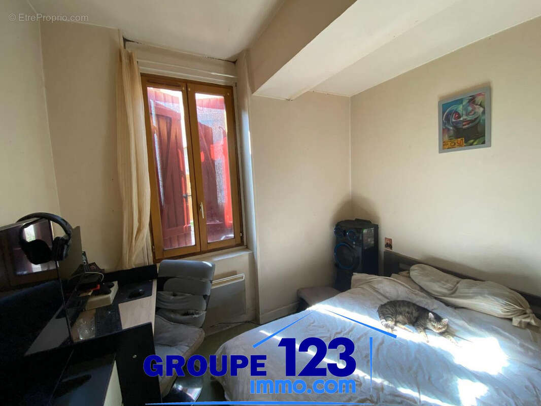 Appartement à LIGNY-LE-CHATEL