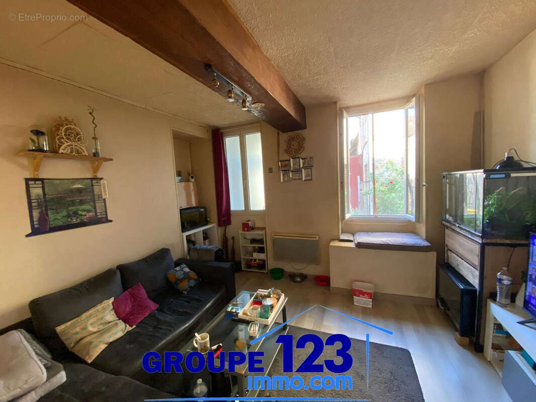 Appartement à LIGNY-LE-CHATEL