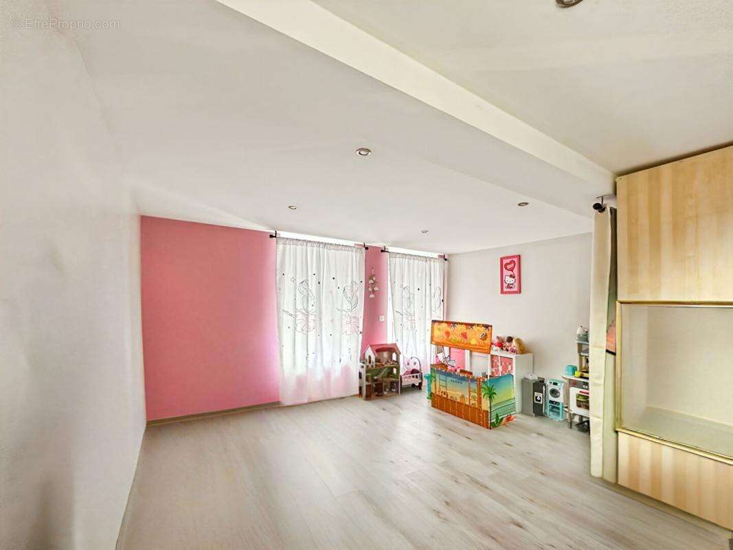 Maison à LES MAZURES