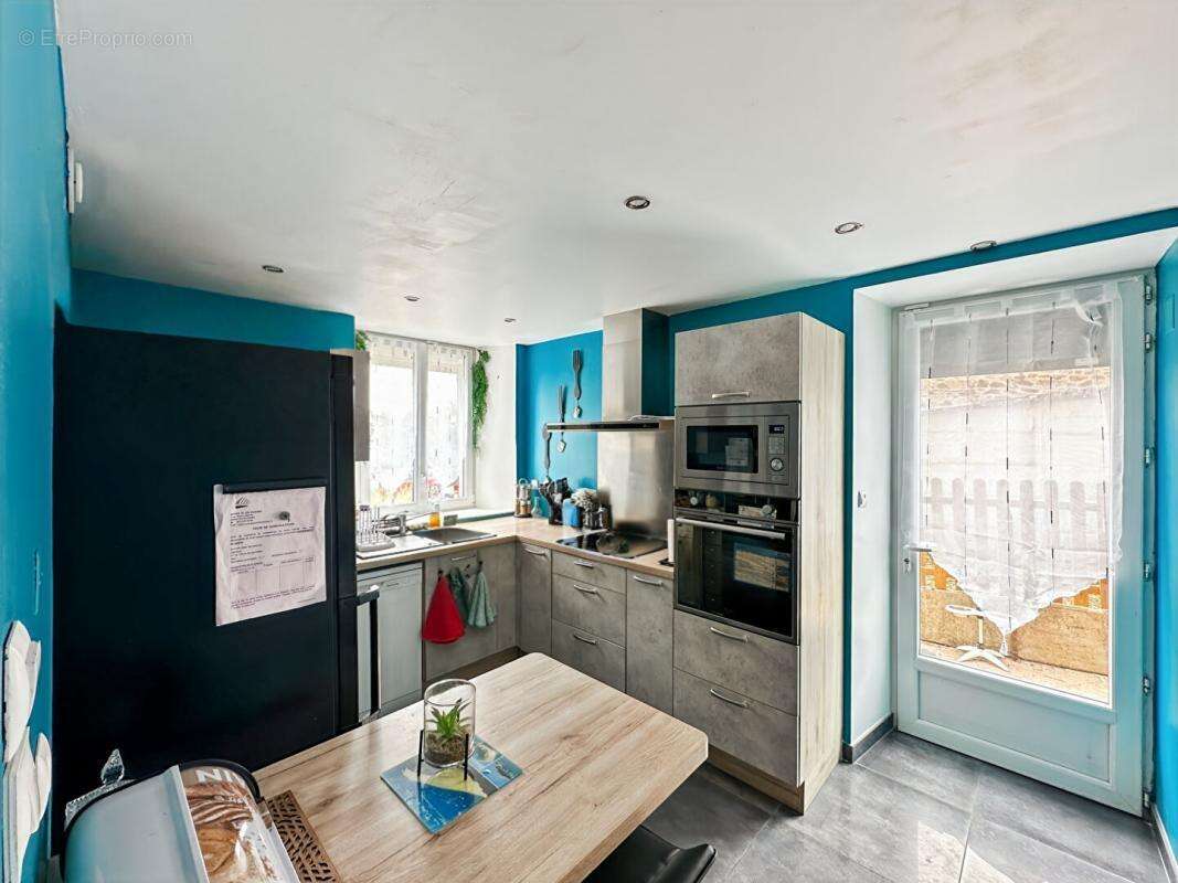 Maison à LES MAZURES