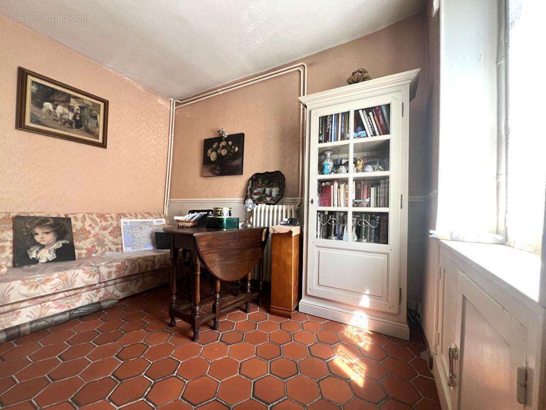 Maison à NEAUPHLE-LE-CHATEAU