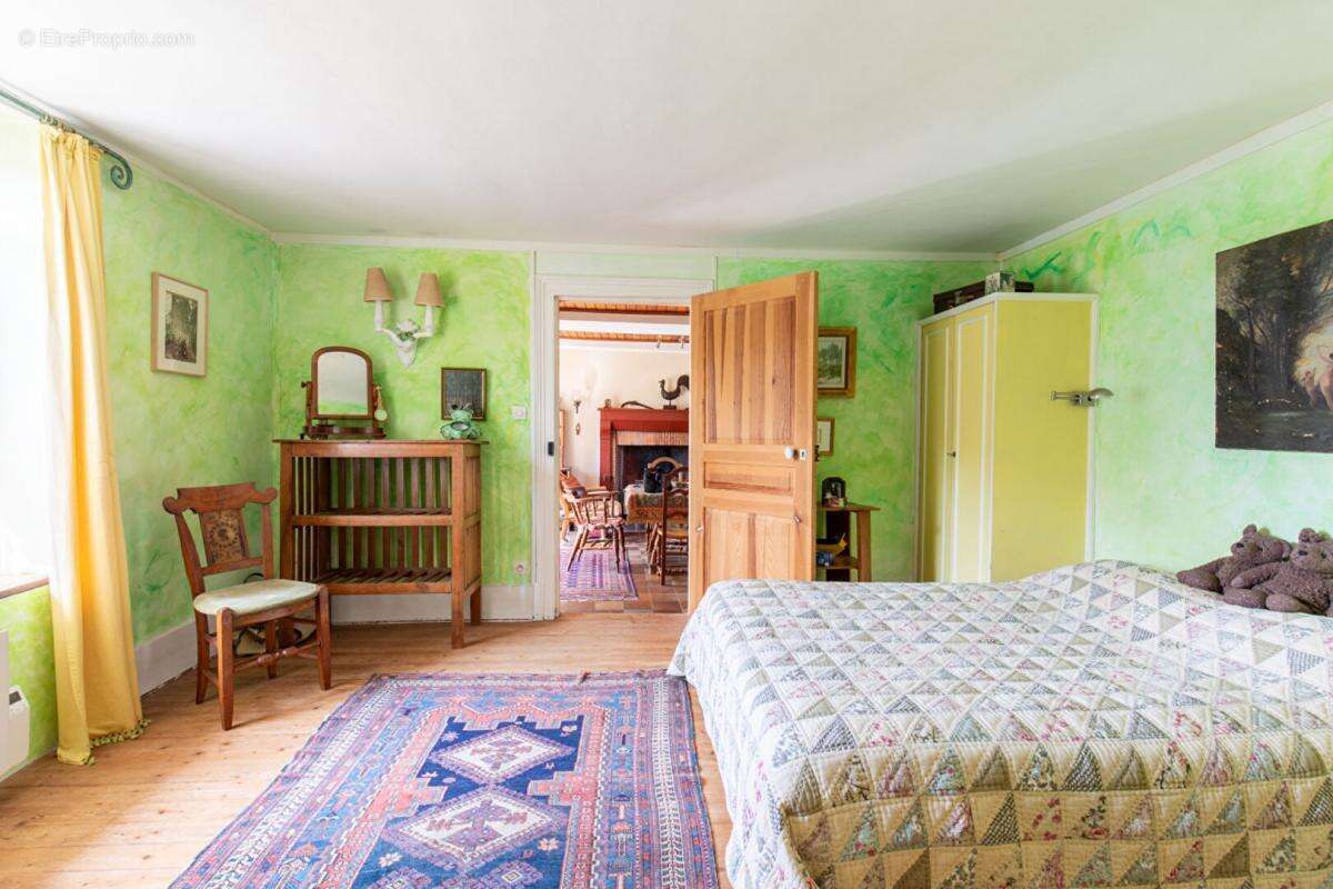 Maison à MONTALET-LE-BOIS