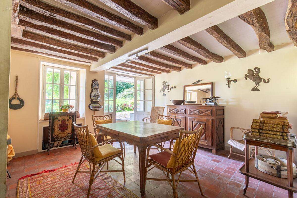 Maison à MONTALET-LE-BOIS