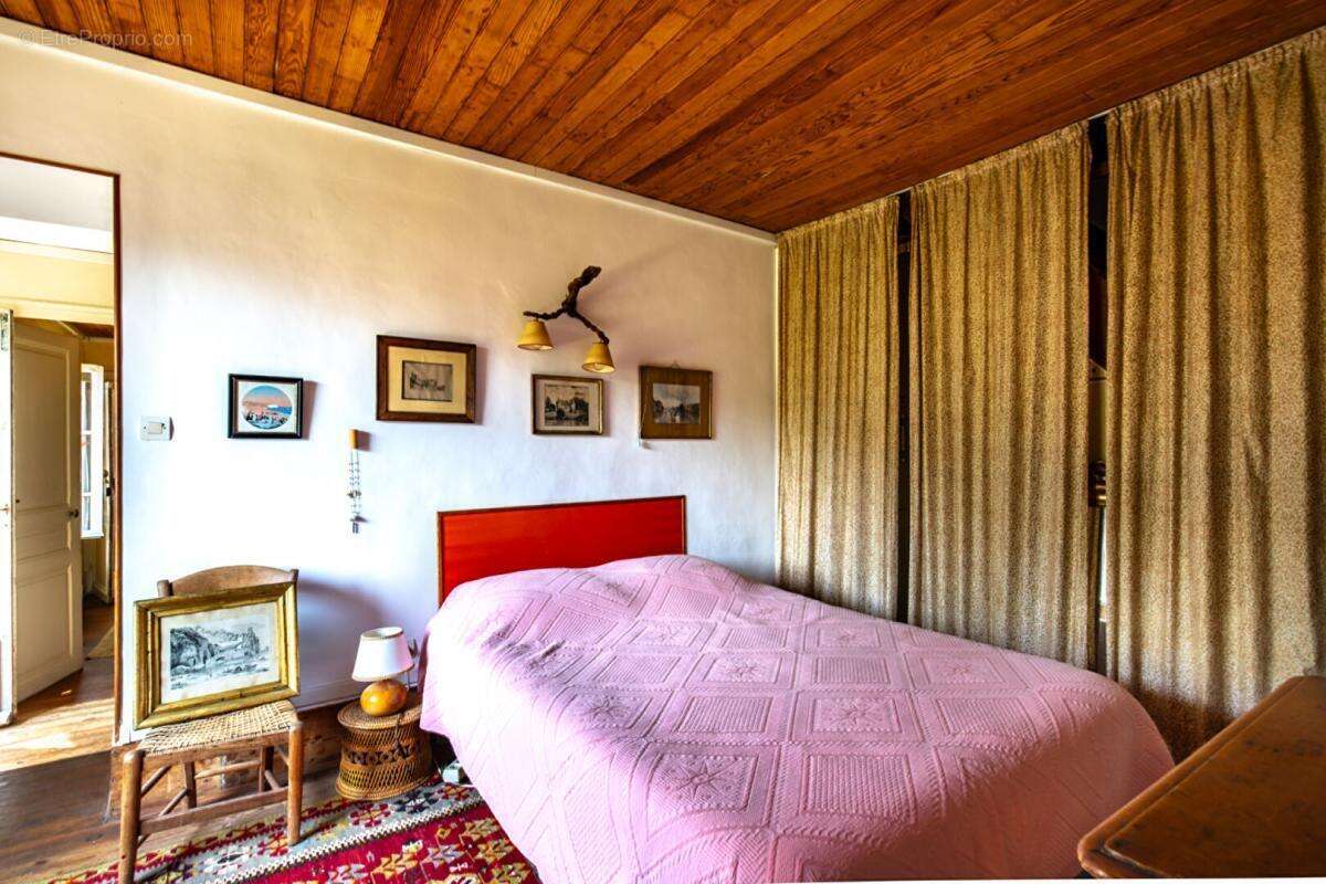 Maison à MONTALET-LE-BOIS